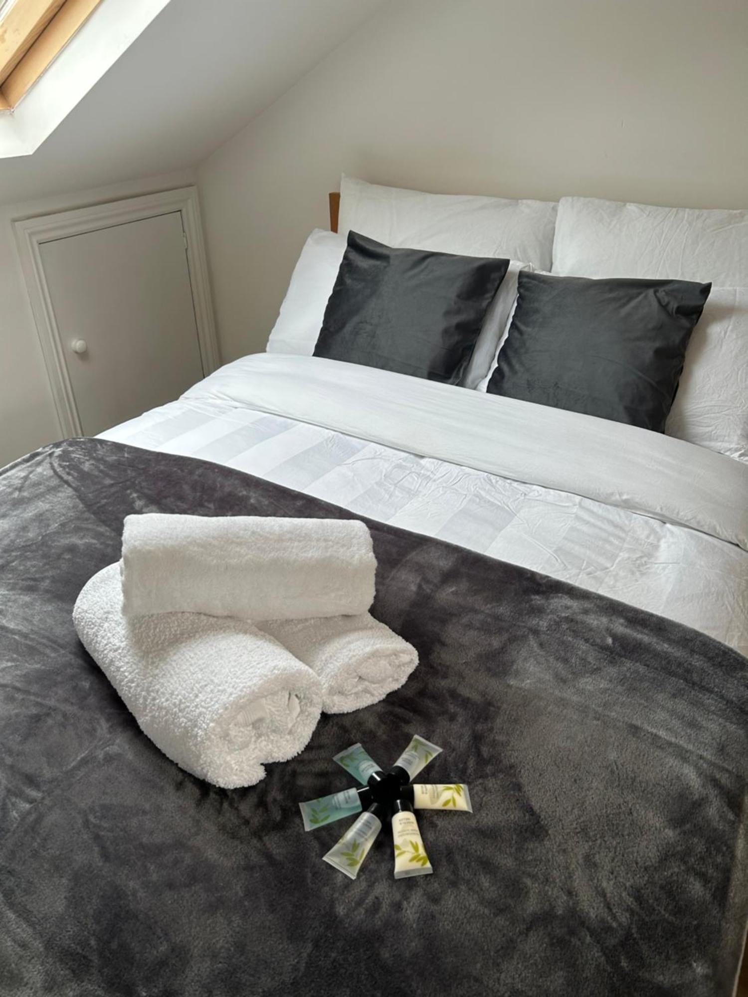 Qties Luxury Home ロンドン エクステリア 写真
